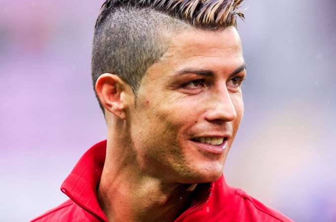 30 Best Cristiano Ronaldo Hairstyles Haircuts  Colors 2023 Update