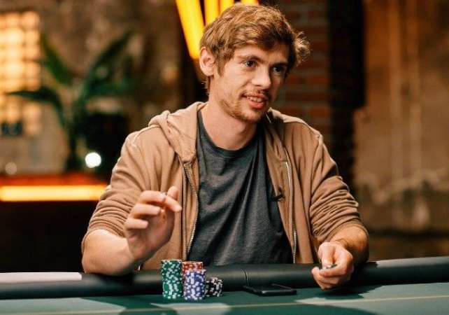 Top 10 Greatest Poker Players of All Time | 2021 Money Ranking