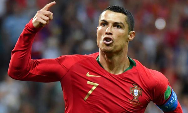 Cristiano Ronaldo New Hairstyles HD Wallpapers [Updated 
