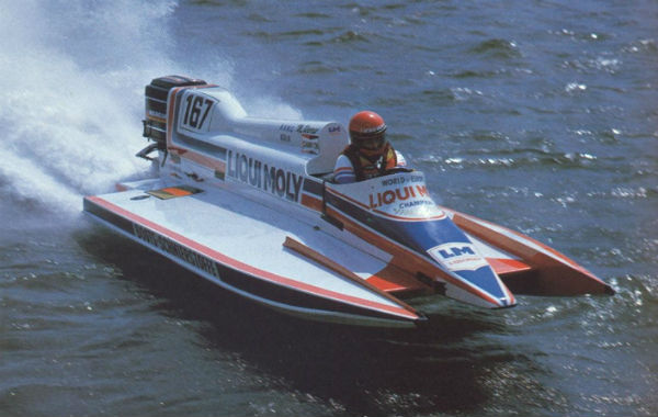 john racing powerboat